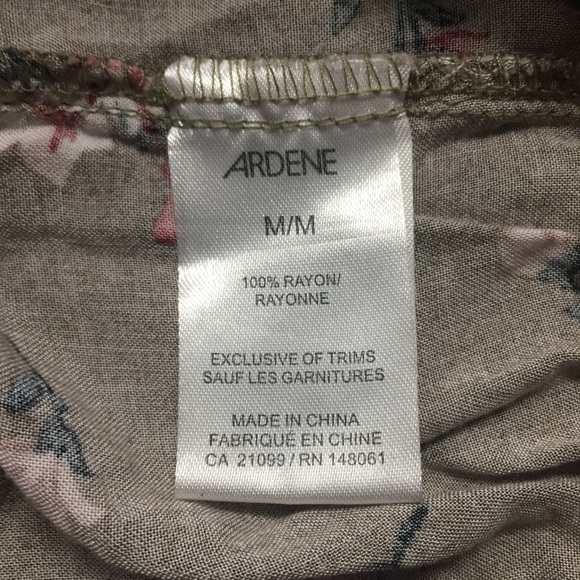 Adrene Loose Summer Shorts - Picture 4 of 4